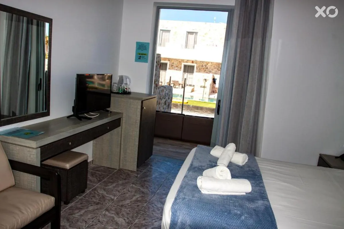 Sunshine Hotel