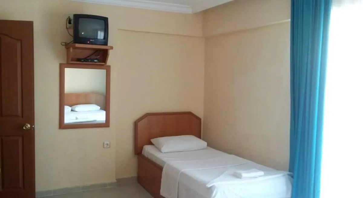 Grand Nett Hotel