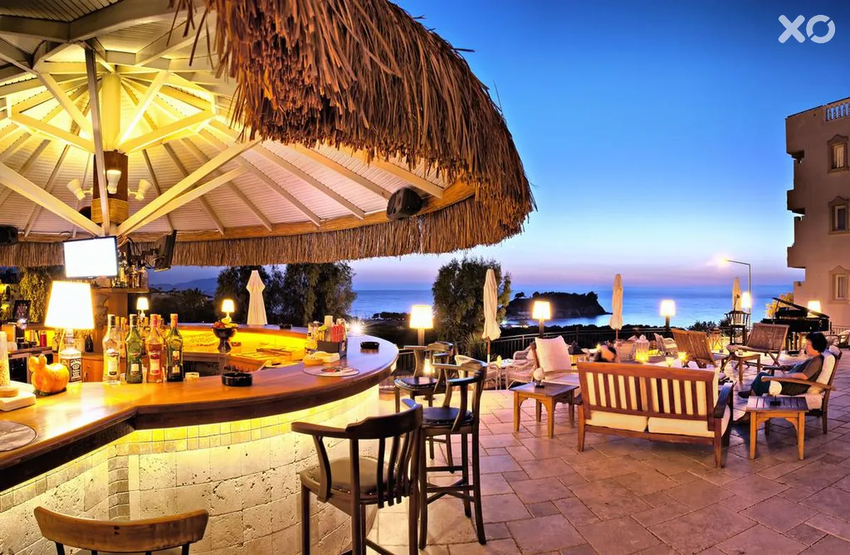 Carina Hotel