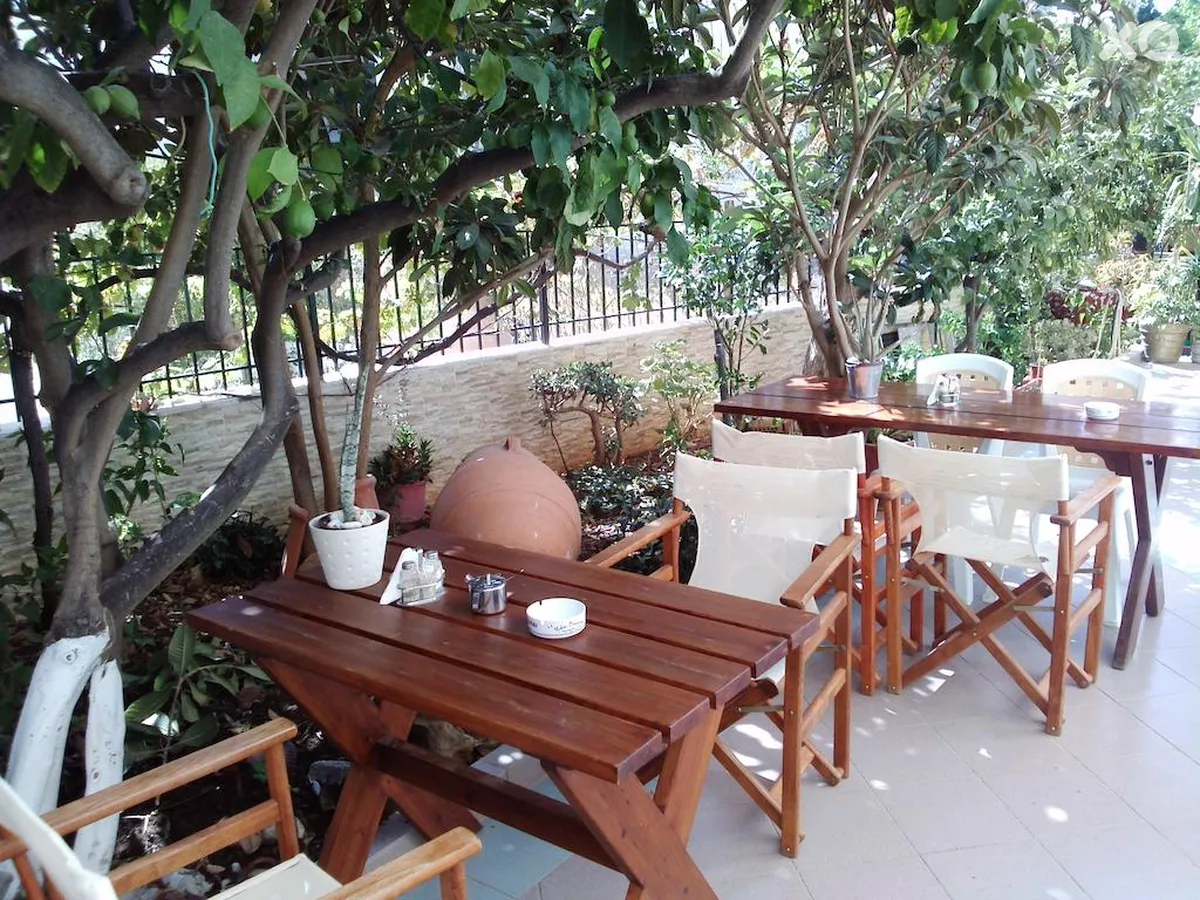 Voula Hotel & Apartments
