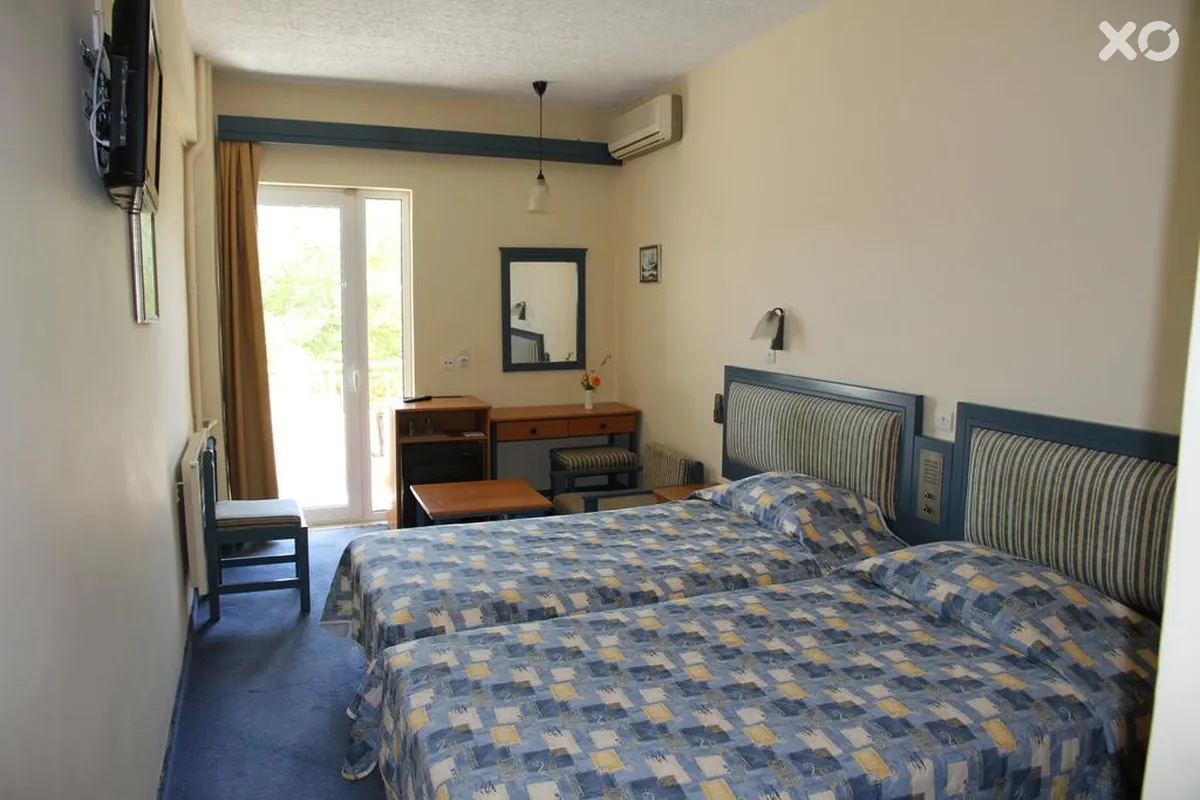 Astron Hotel