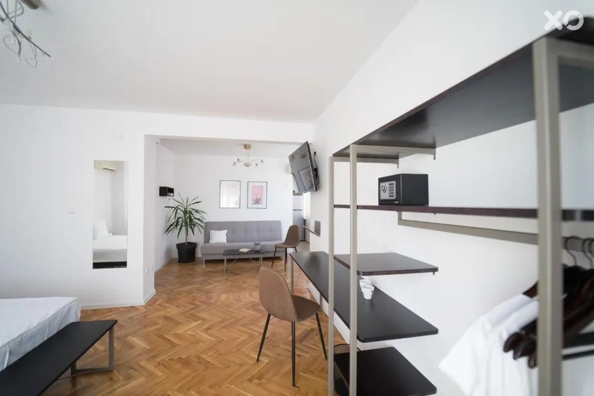 Mistral Hotel