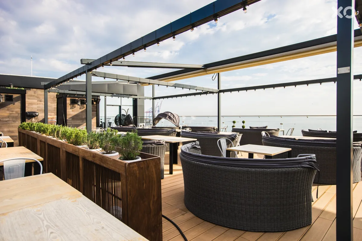 M1 Club Hotel