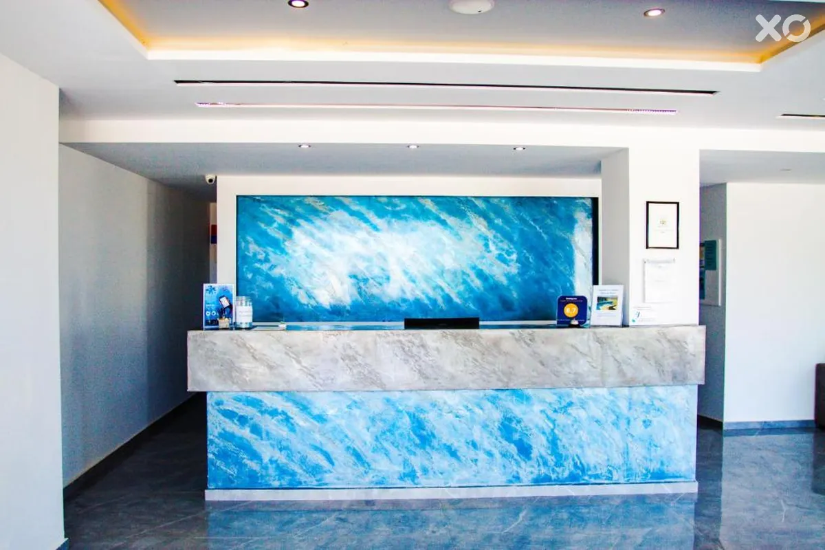 Sunshine Hotel