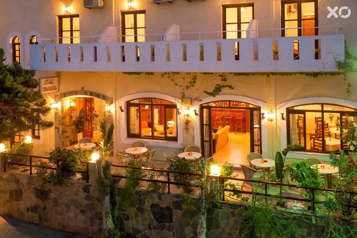 Floral Hotel