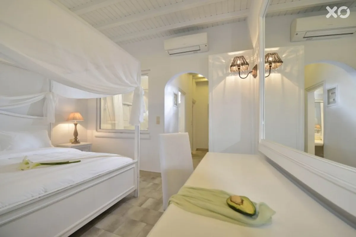 Petinos Hotel