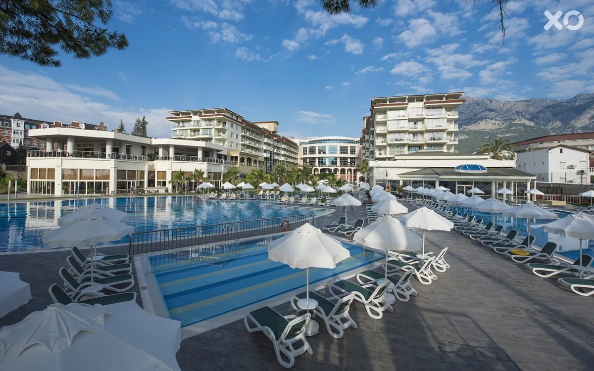 Akra Kemer