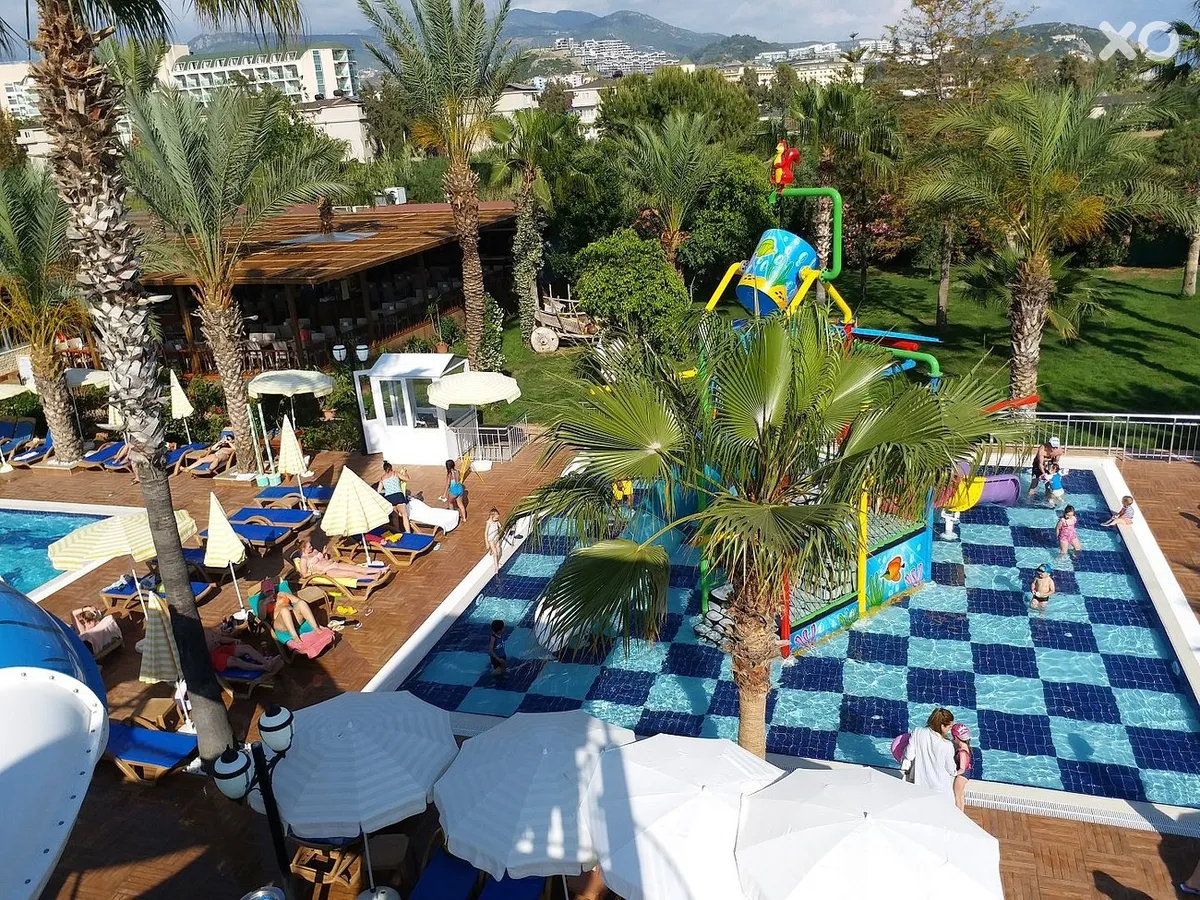 Caretta Beach Hotel