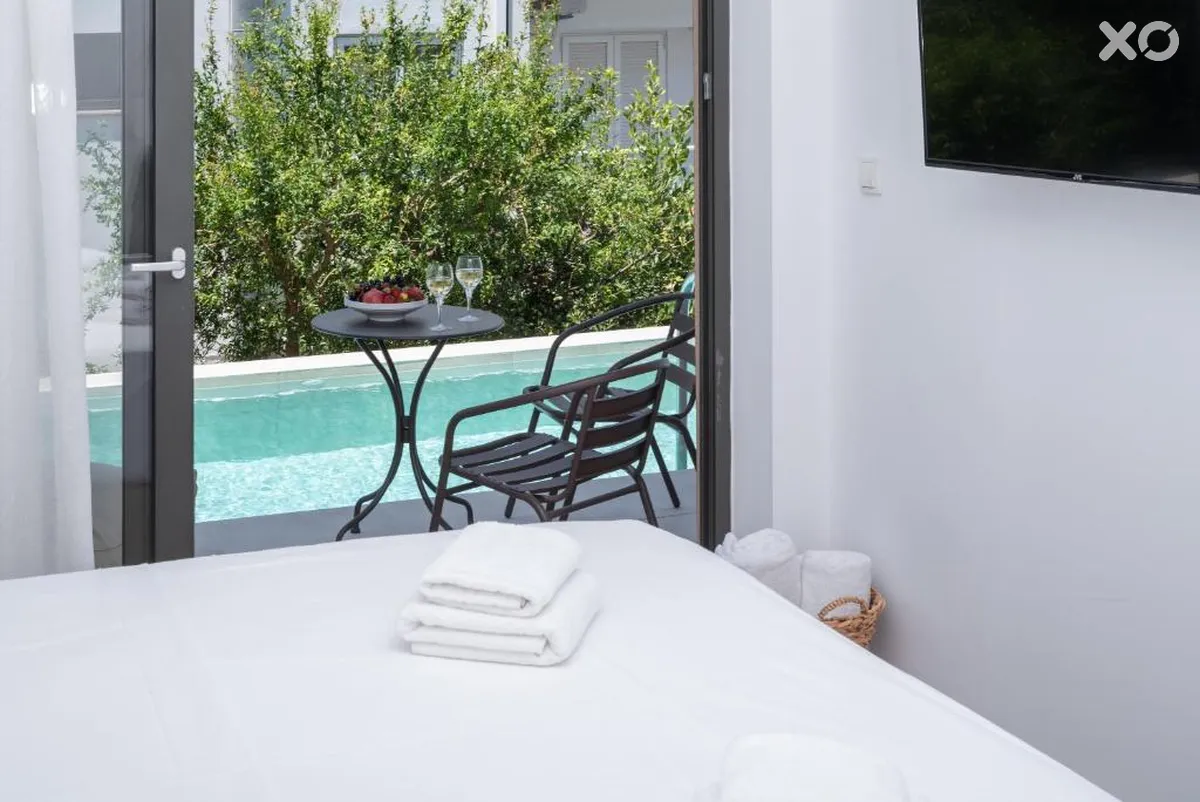 Golden Bee Lifestyle Hotel