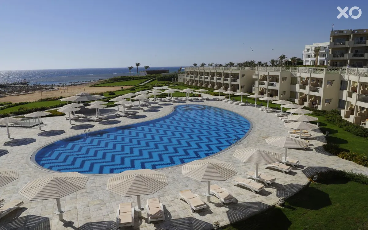 Sirena Beach Resort & Spa