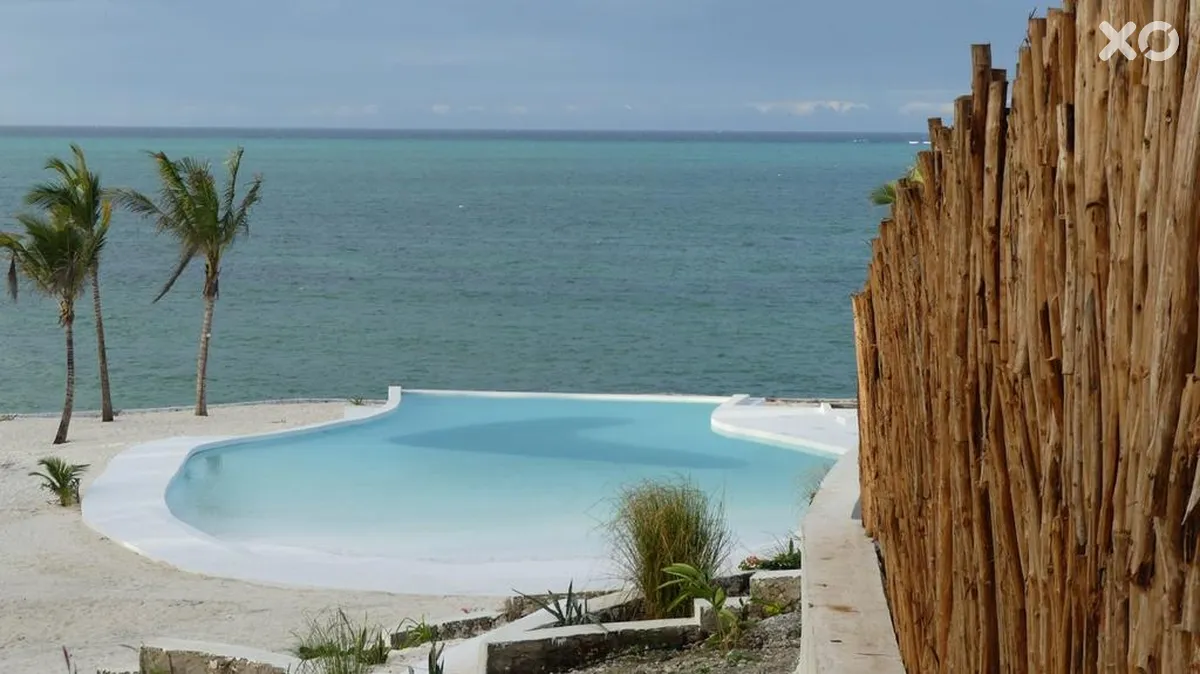 Zanbluu Beach Hotel