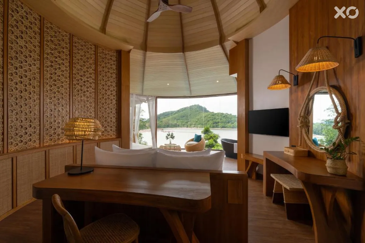 Sinae Phuket Luxury Hotel