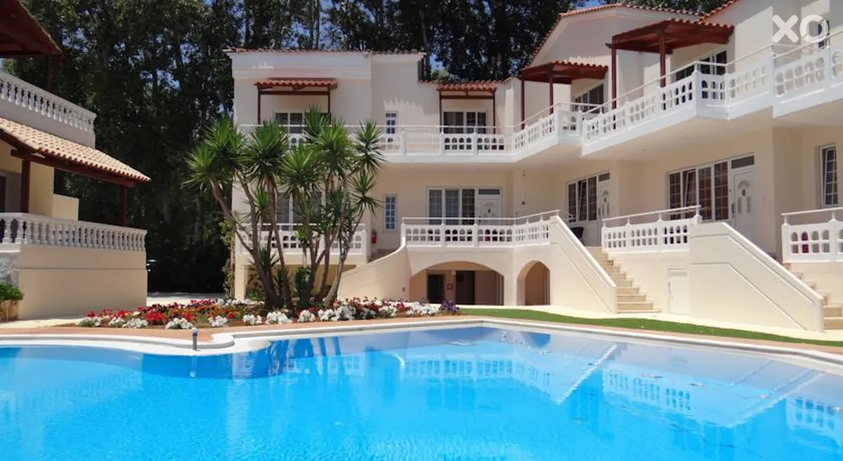Perla Beach Apartments