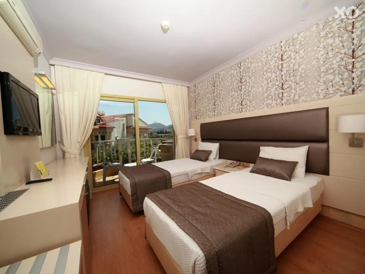 Grand Faros Hotel