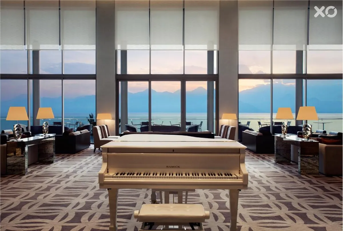 Akra Hotel