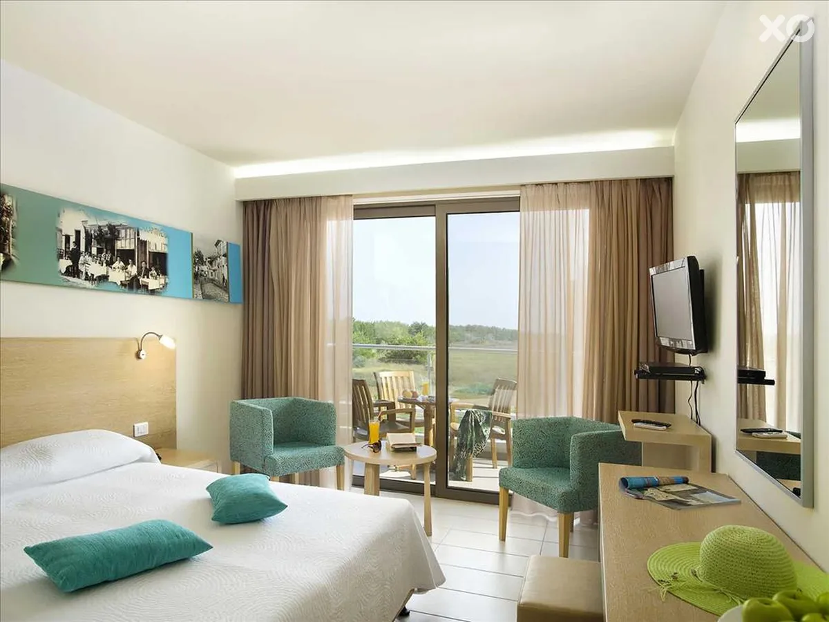Alea Hotel & Suites