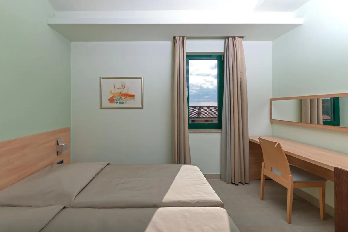 Petalon Apartments