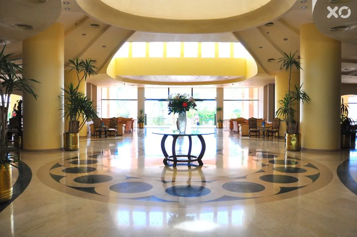 Parrotel Beach Resort