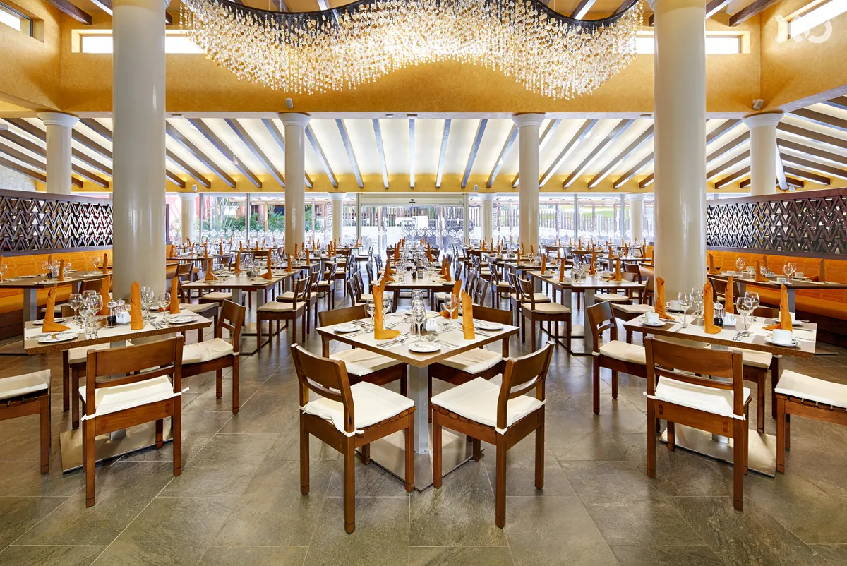 Barcelo Maya Grand Resort