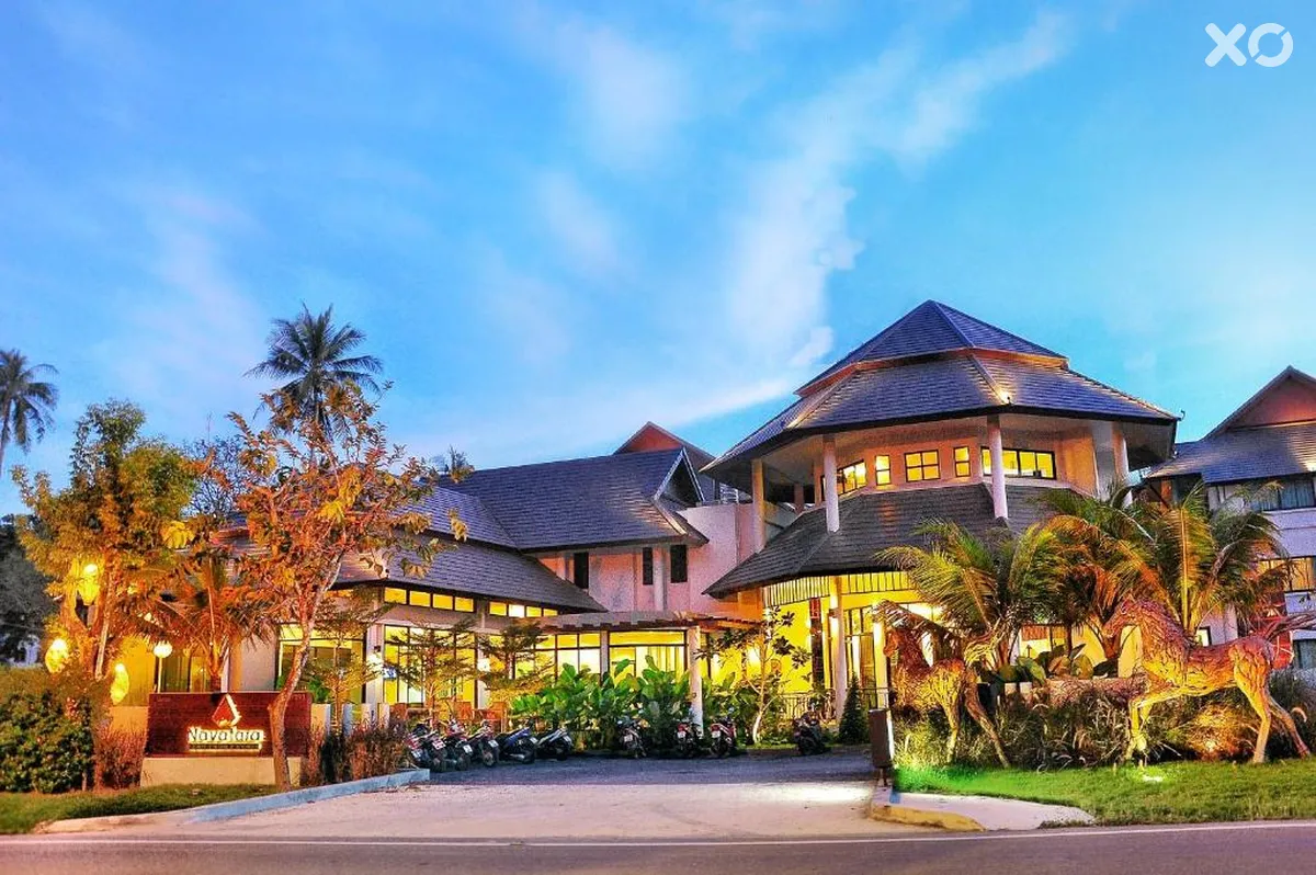 Navatara Phuket Resort