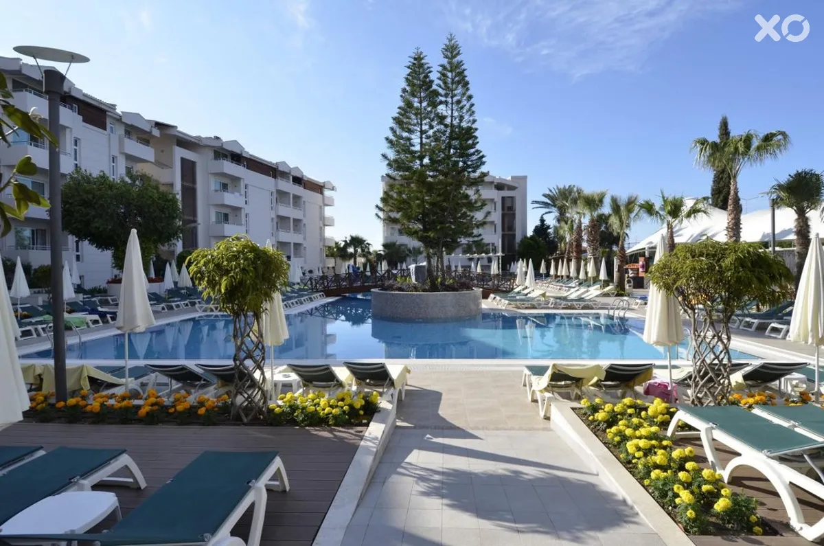 Side Star Beach Hotel