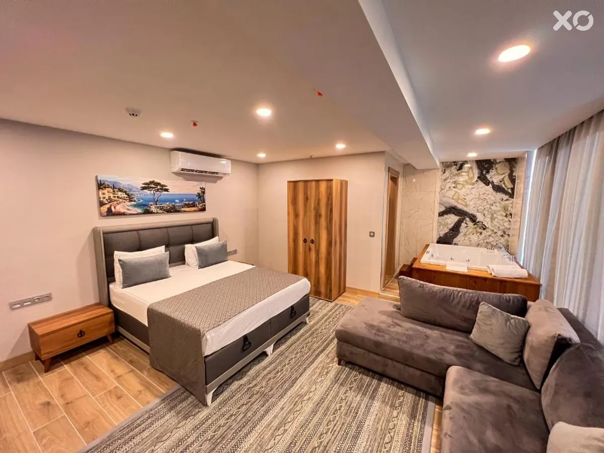 Old Town Point Hotel & Spa