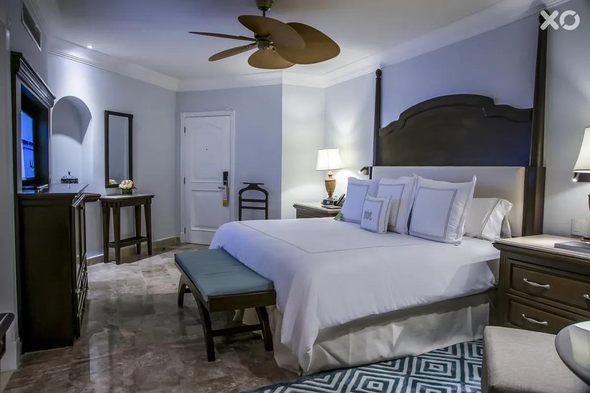 Royal Hideaway Playacar
