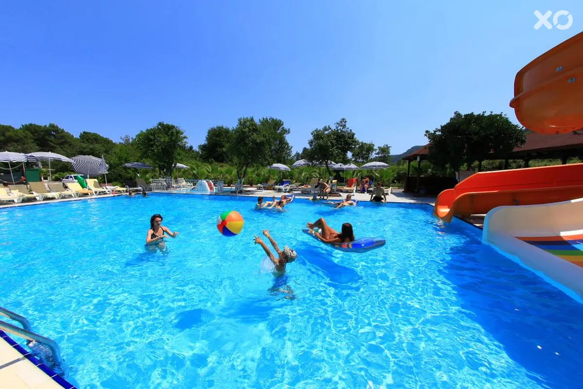 Golden Sun Hotel