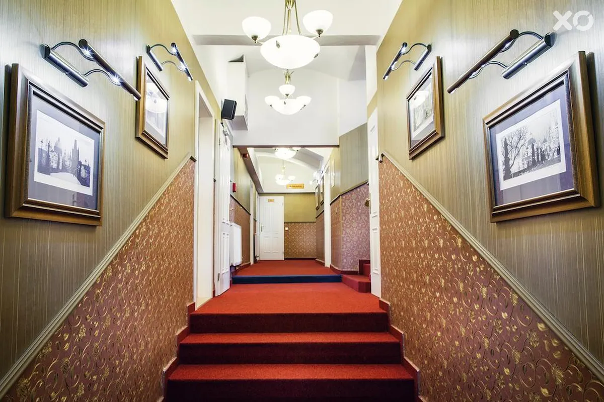 Taurus Hotel