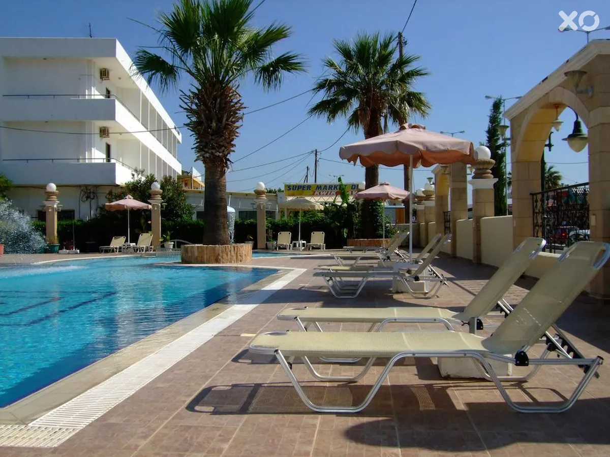 Antonios Hotel