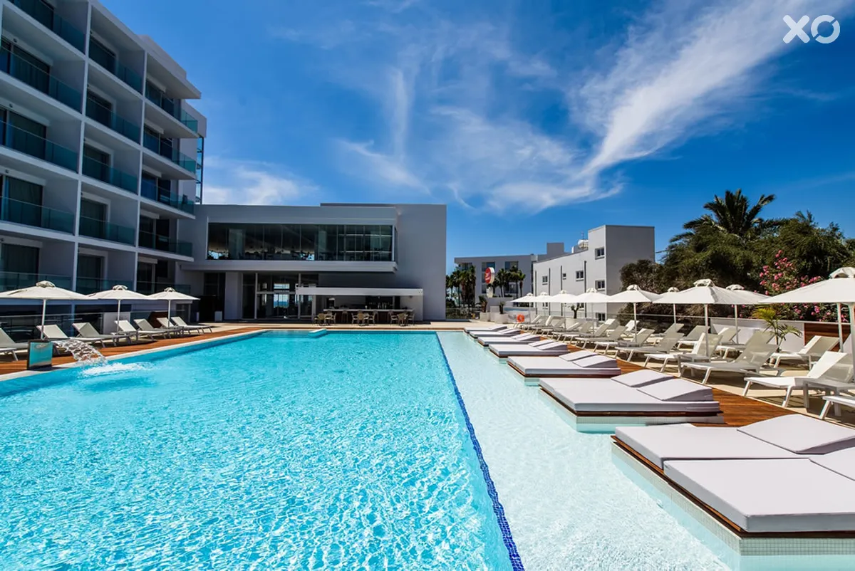 Eleana Hotel
