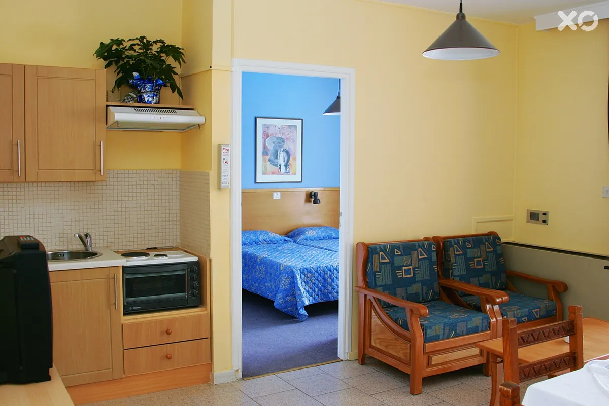Daphne Hotel Apartments