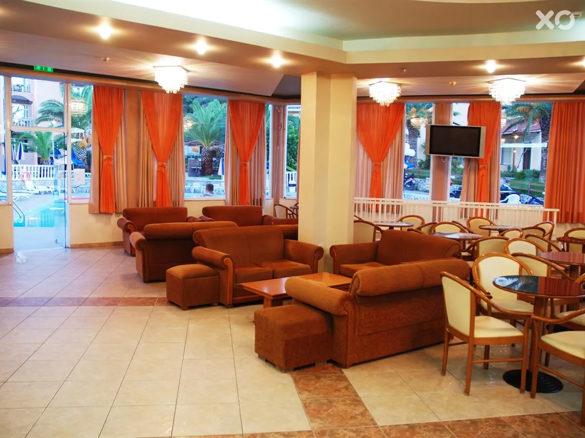 Admiral Hotel
