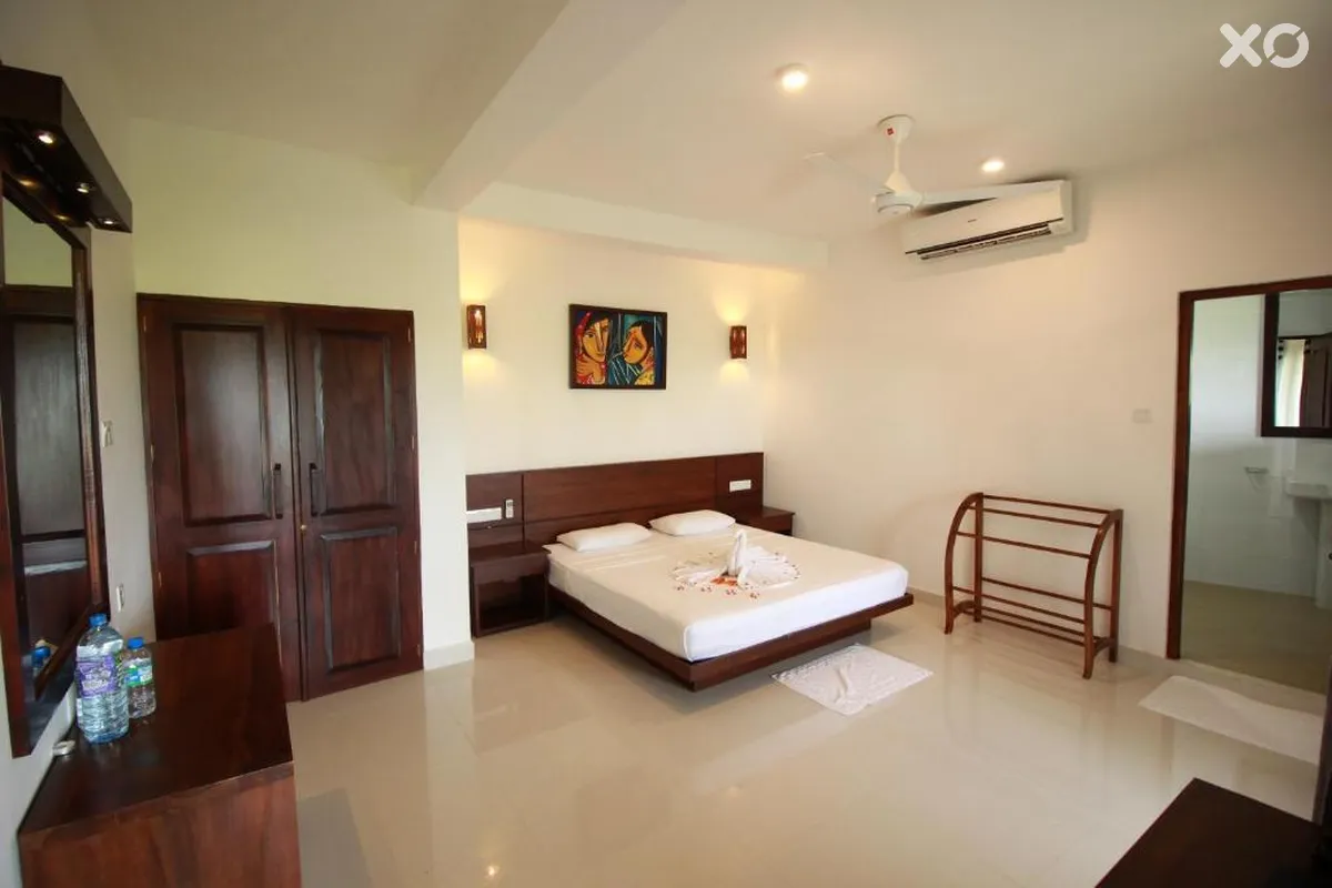 Hideaway Lodge