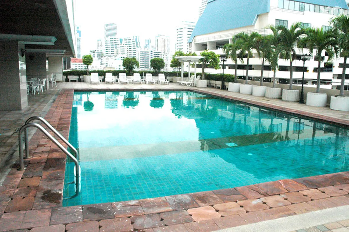 Royal Benja Hotel