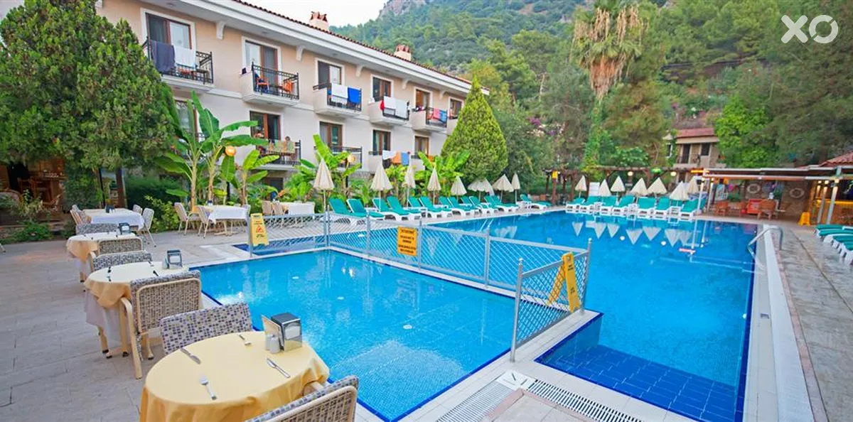 Perdikia Beach Hotel