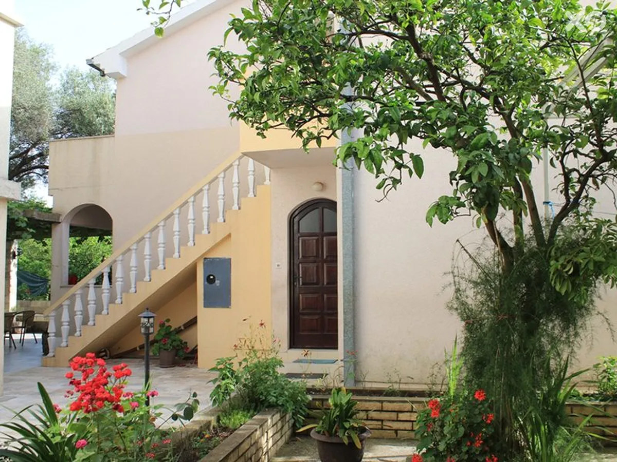 Dragan Villa