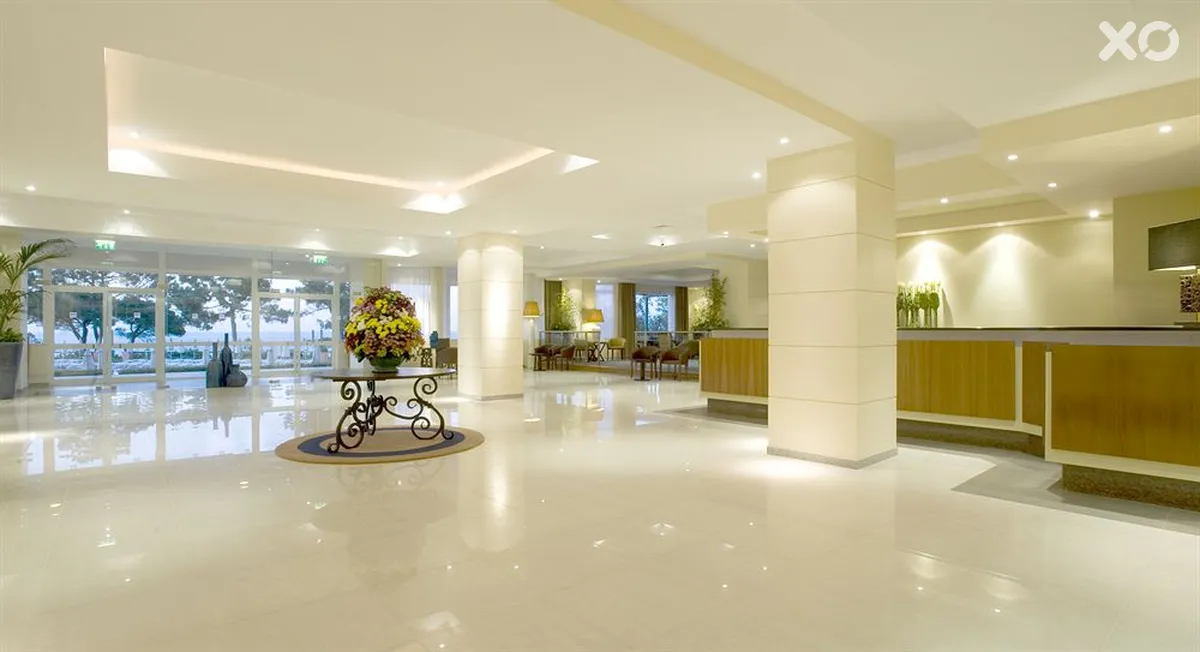 Porto Bay Falesia Hotel