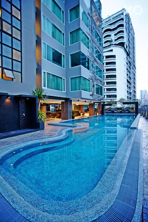Golden Tulip Mandison Suites