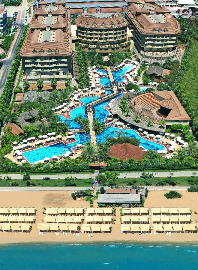 Royal Dragon Hotel