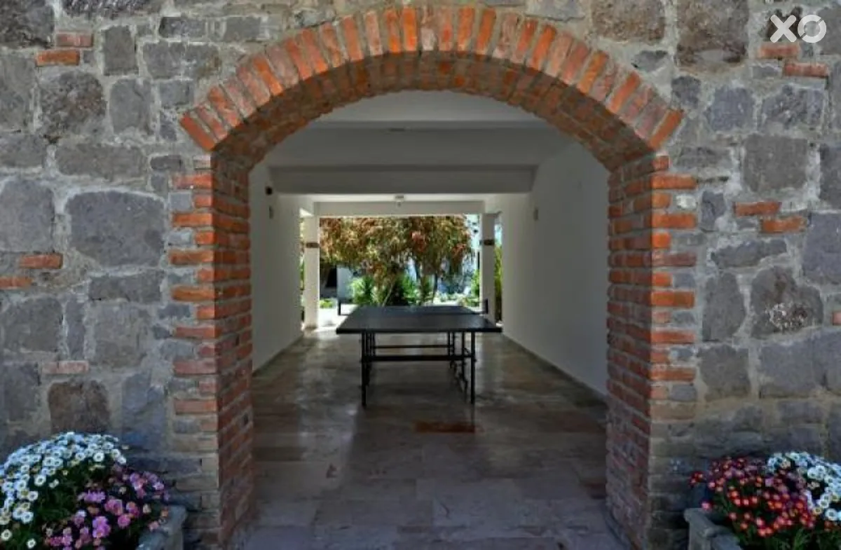 Atrium Hotel