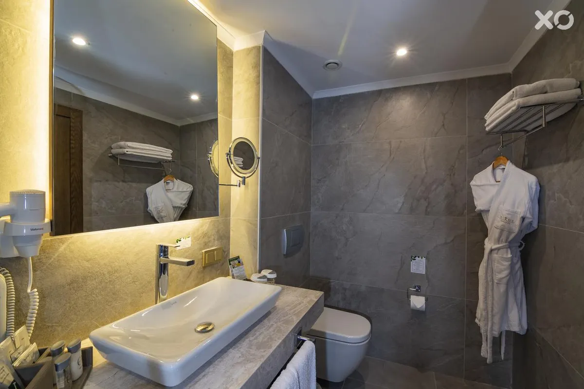 Rixos Sungate Hotel