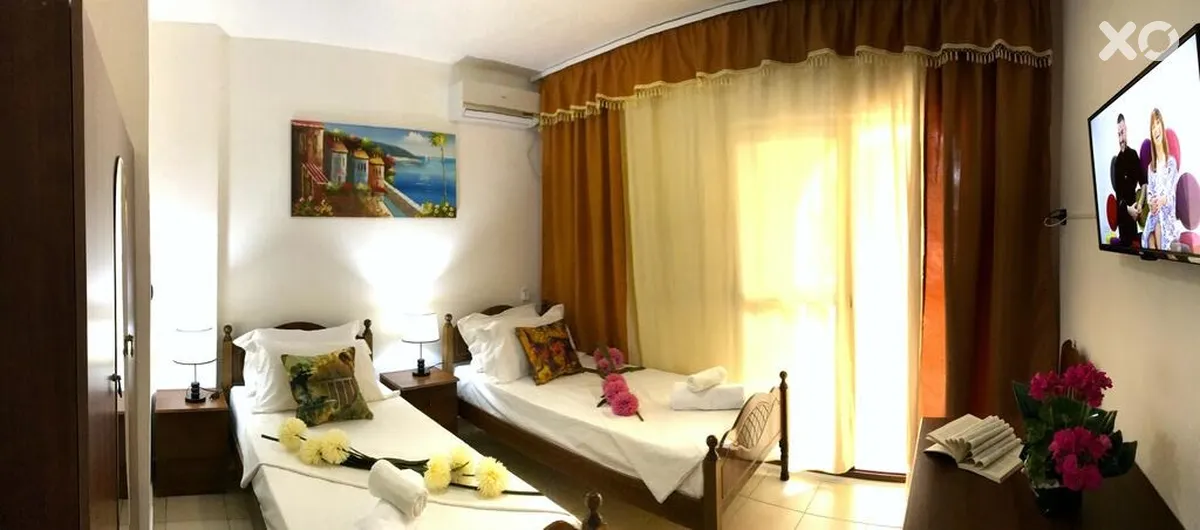 Mali i Robit Hotel & Camping