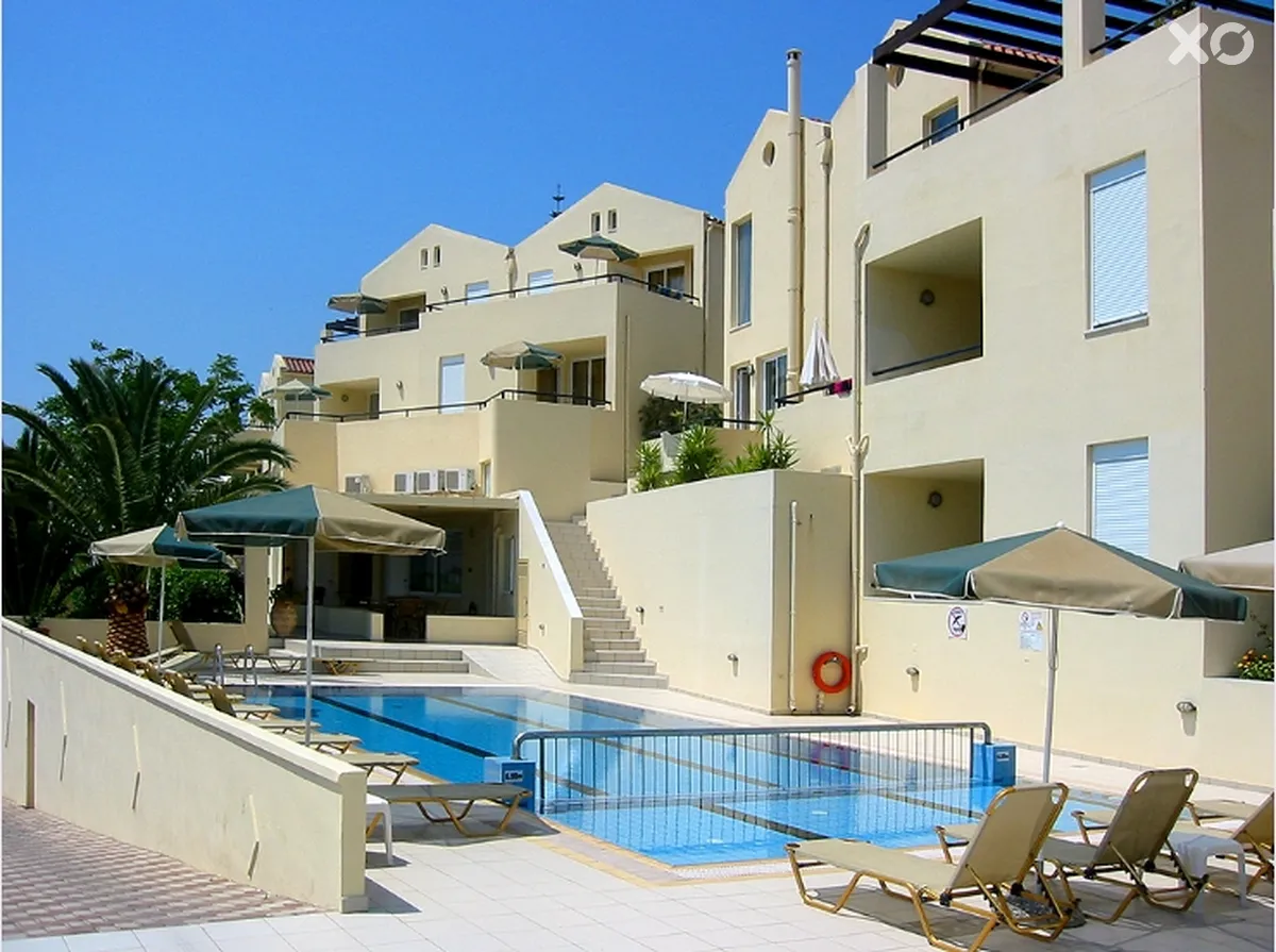 Golden Sun Hotel