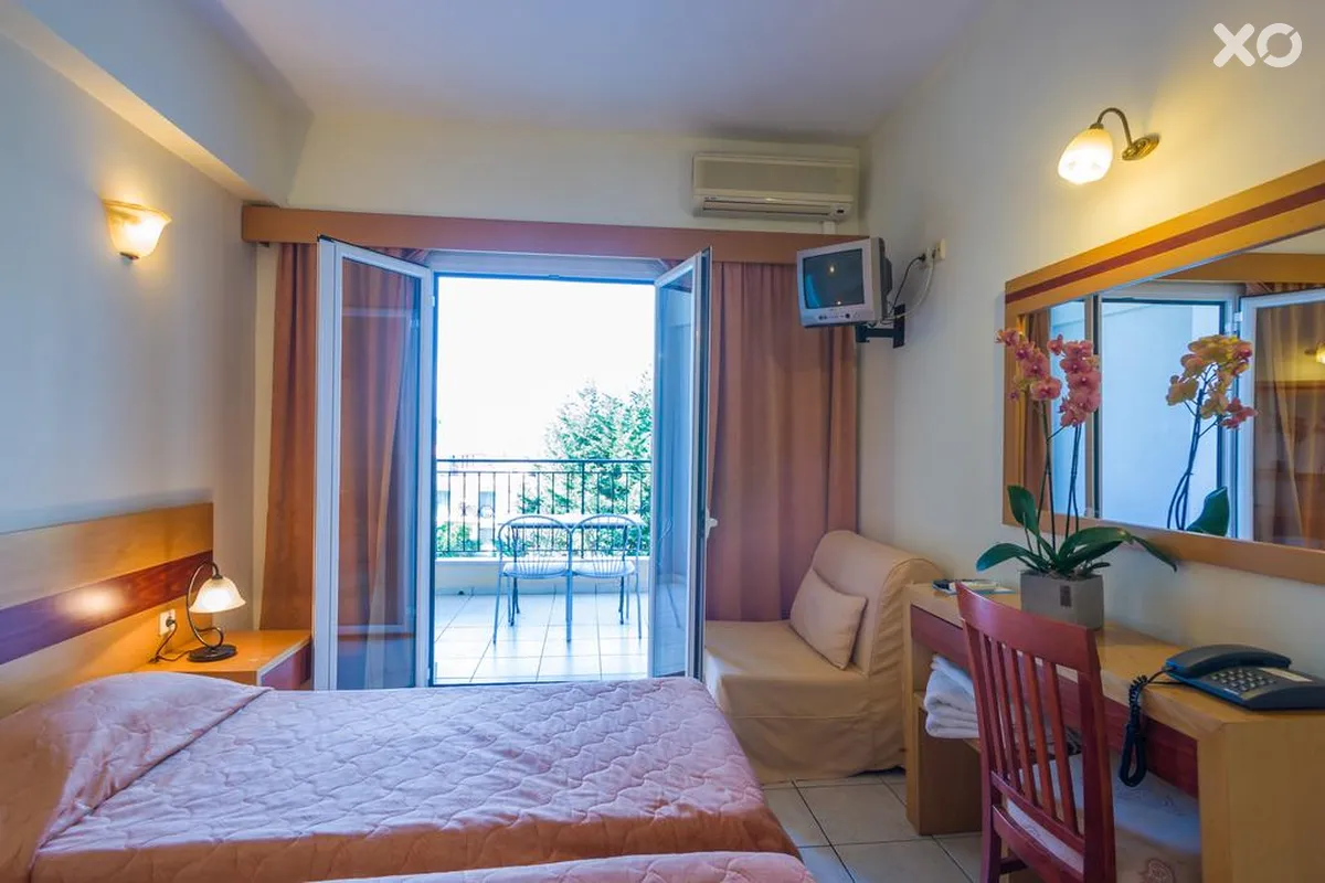 CNic Hellinis Hotel