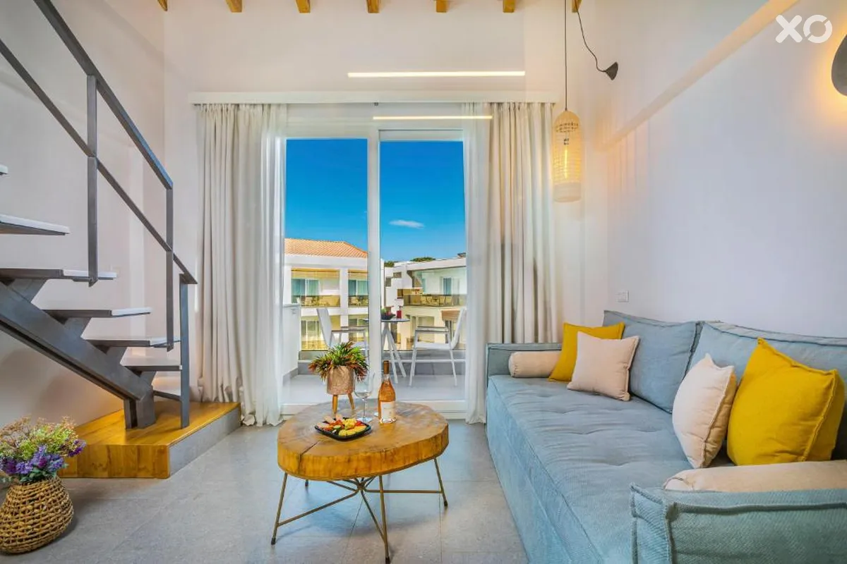 Mirablue Luxury Residences