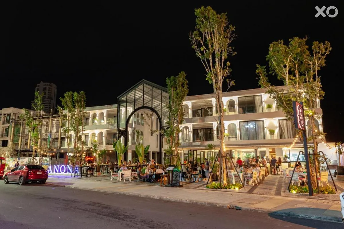 Anona Beachfront Phuket Resort