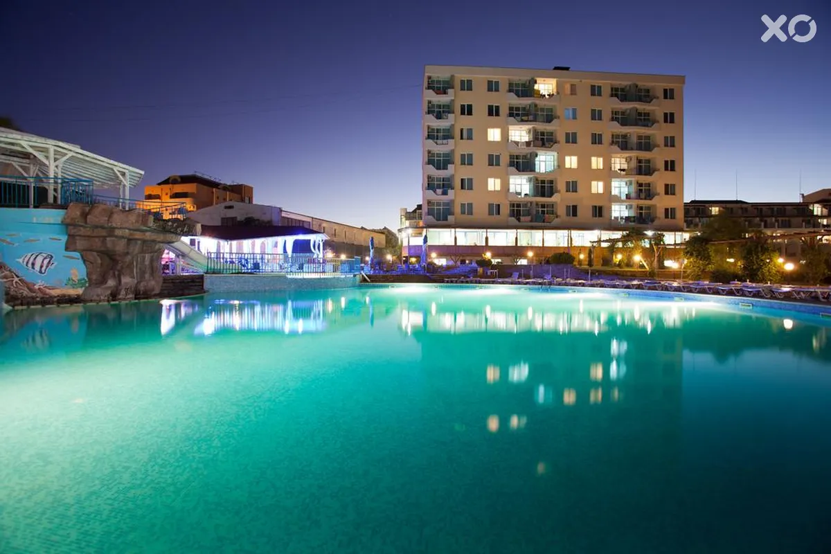 Perla Beach Resort Hotel