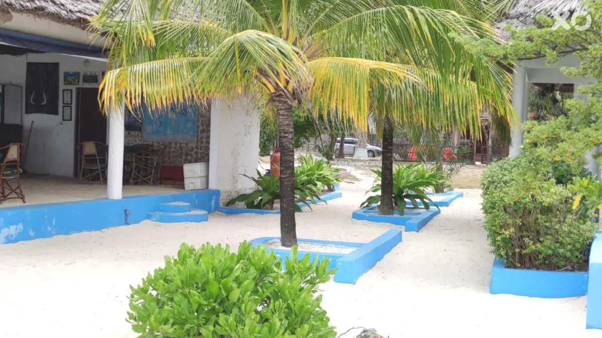 Oasis Beach Inn