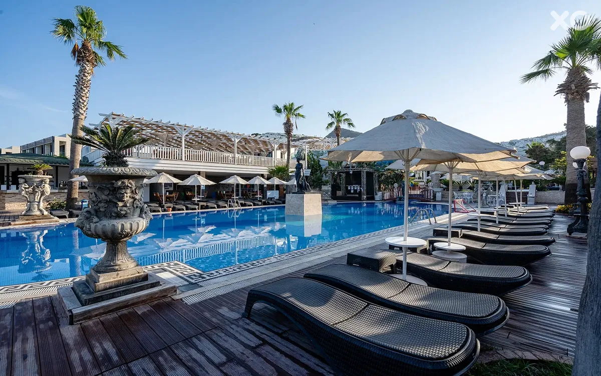 Golden Beach Resort & Spa